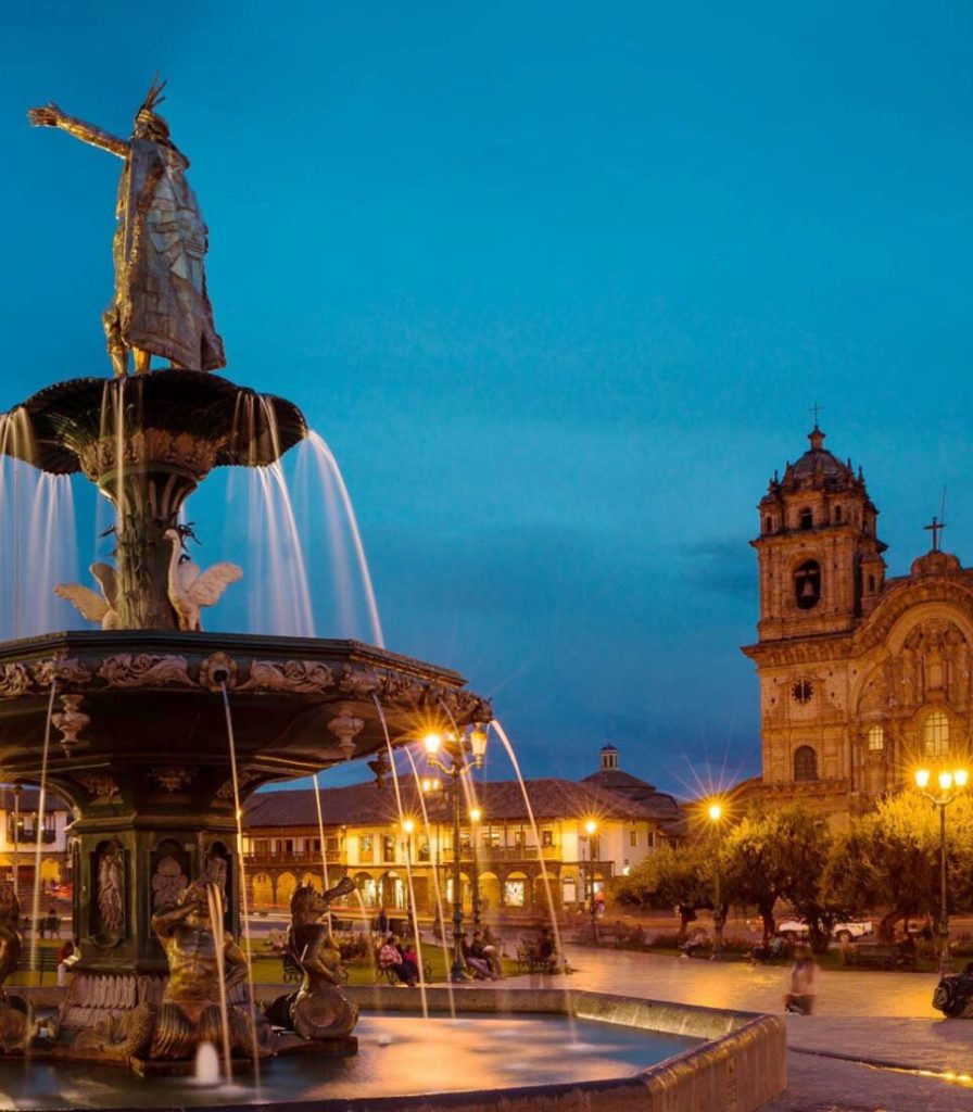 Plaza Armas Cusco 11