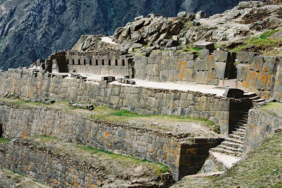 Ollantaytambo Archeological Site Tour