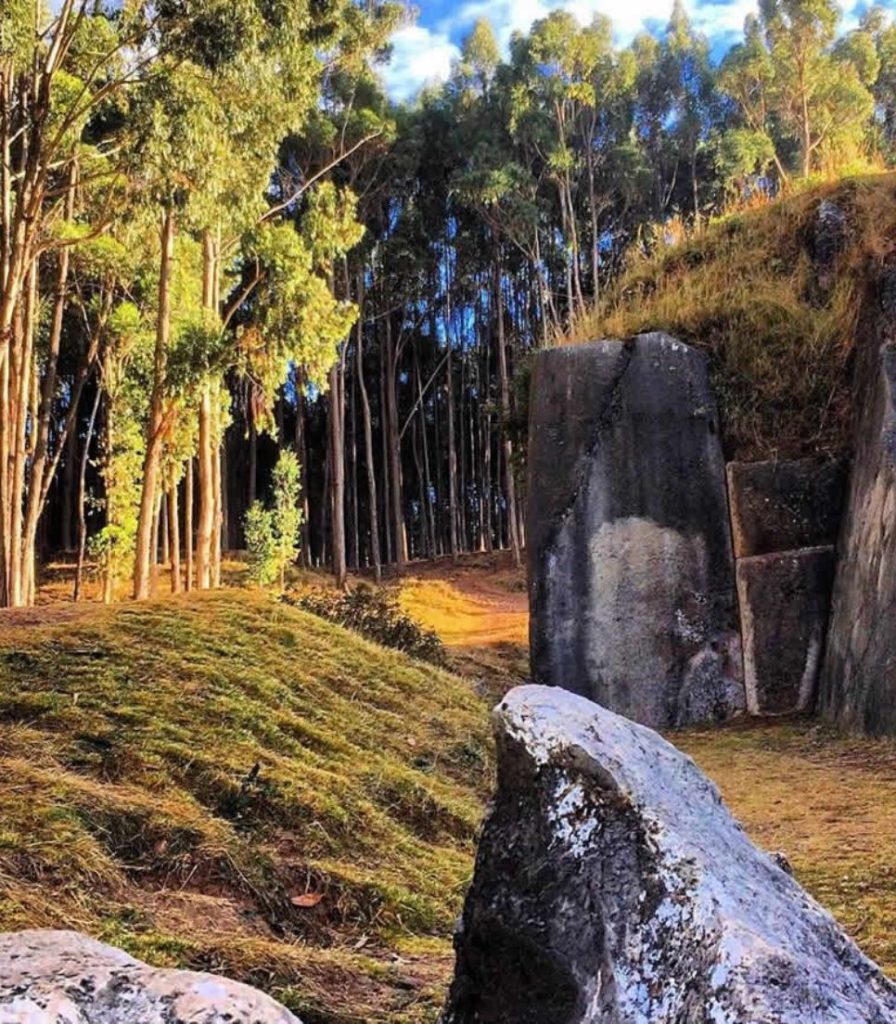 Sacsayhuaman 25