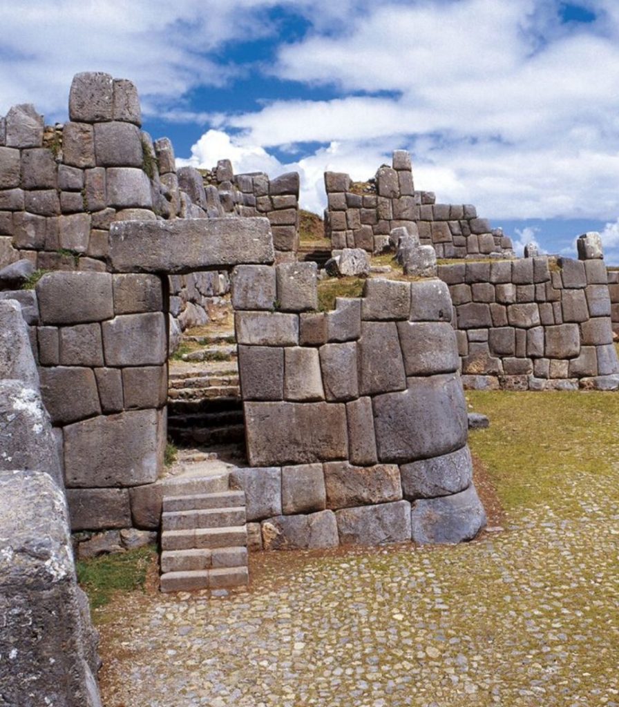 Sacsayhuaman 30